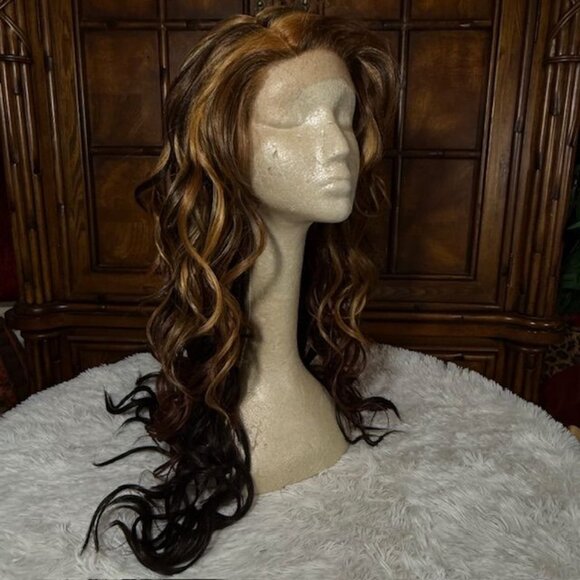 Pazazz PL-Judi Designer Collection 27" Lace Front Wavy Color F467 Synthetic Wig - Picture 4 of 16